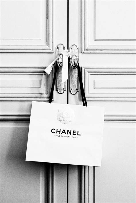 chanel aesthetic wallpaper|chanel background wallpaper laptop.